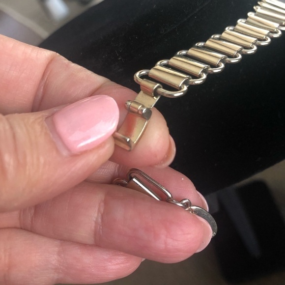 B & J COUTURE Statement short necklace - Picture 9 of 11